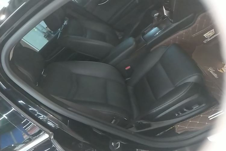 Used Cadillac XTS 2018 28T Elite Edition Right Front Seat