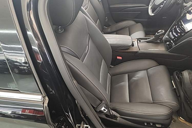 Used Cadillac XTS 2018 28T Elite Edition Right Front Seat