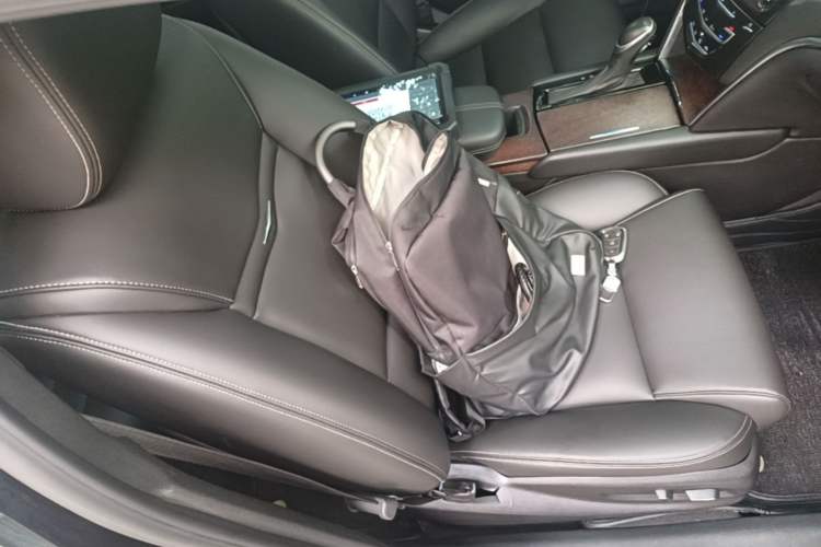 Used Cadillac XTS 2018 28T Tech Edition Right Front Seat