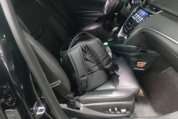 Used Cadillac XTS 2018 28T Elite Edition Right Front Seat