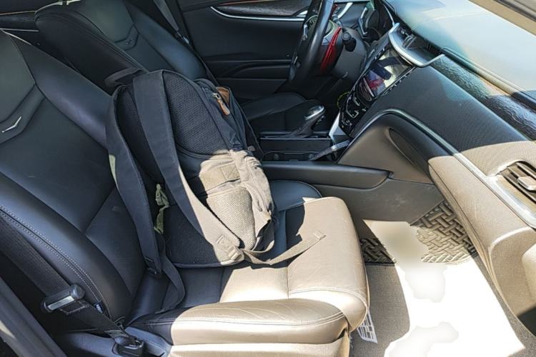 Used Cadillac XTS 2018 28T Elite Edition Right Front Seat