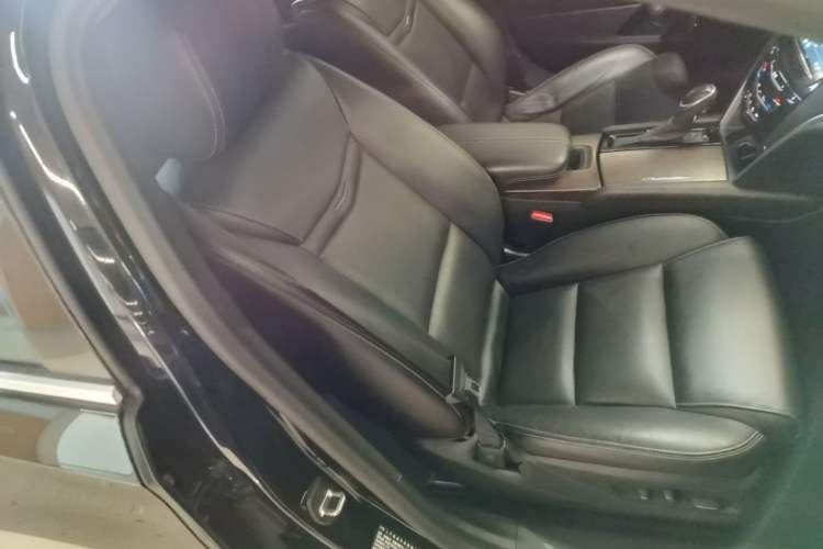 Used Cadillac XTS 2018 28T Elite Edition Right Front Seat