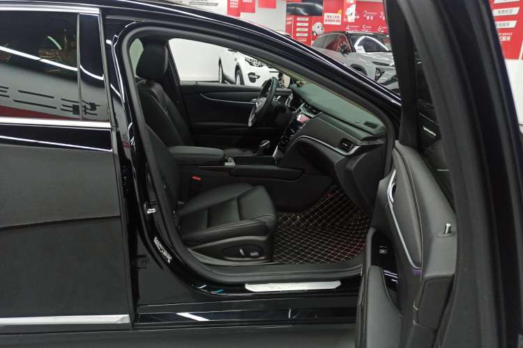 Used Cadillac XTS 2018 28T Tech Edition Right Front Seat