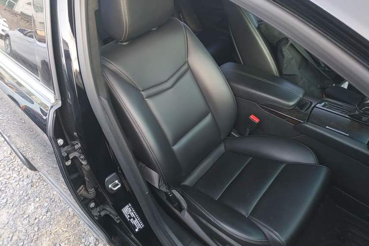 Used Cadillac XTS 2018 28T Tech Edition Right Front Seat