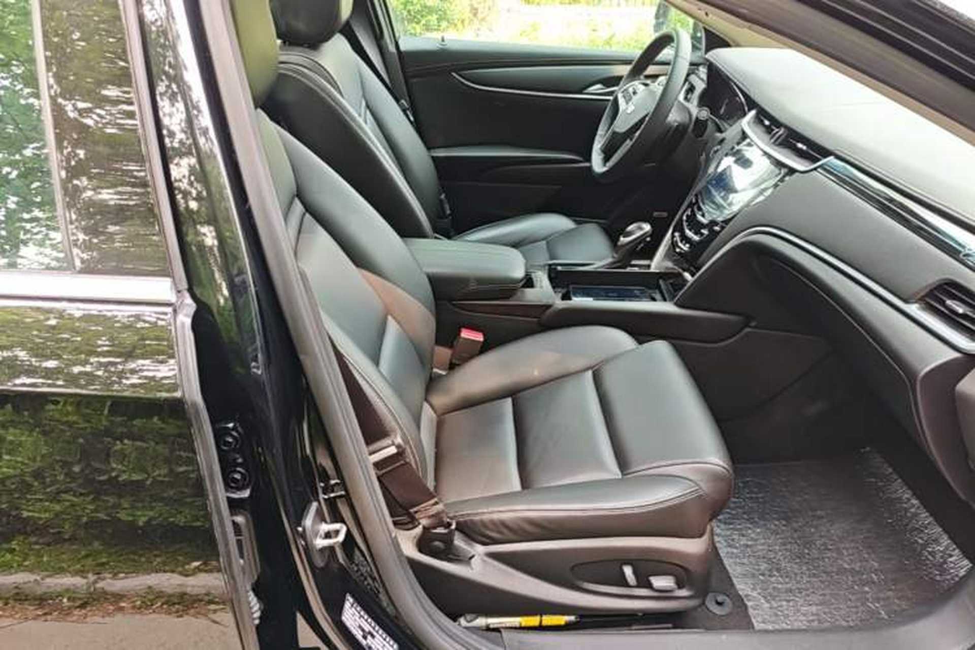 Used Cadillac XTS 2018 28T Tech Edition Right Front Seat