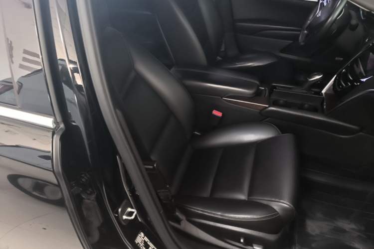 Used Cadillac XTS 2018 28T Tech Edition Right Front Seat