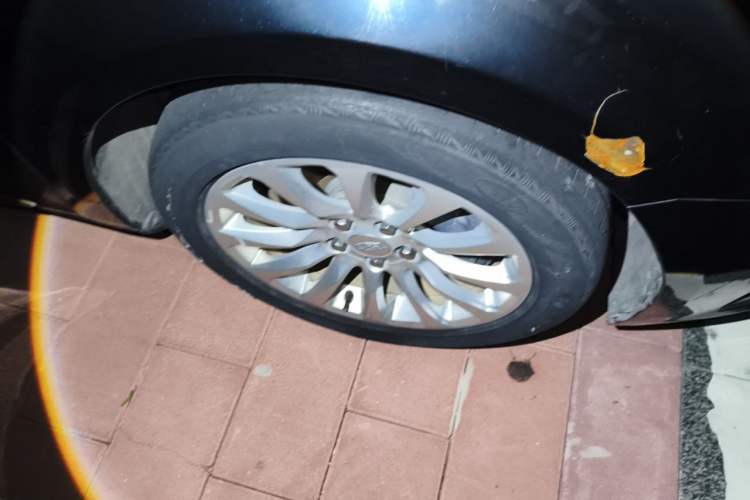 Used Cadillac XTS 2018 28T Tech Edition Right Front Wheel Hub