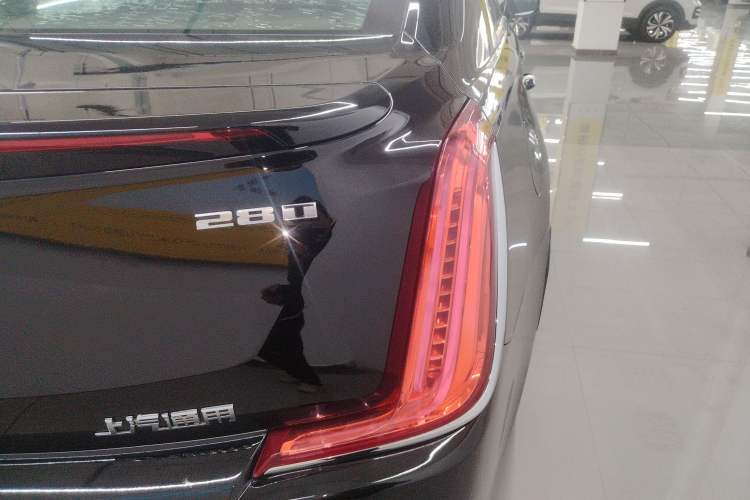 Used Cadillac XTS 2018 28T Tech Edition Right Rear Taillight