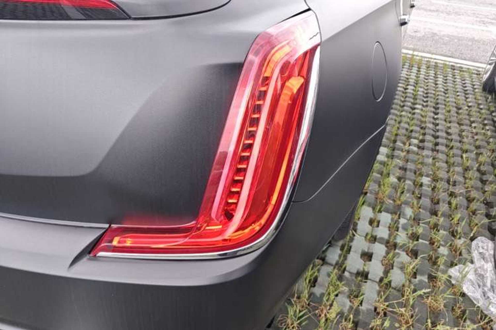 Used Cadillac XTS 2018 28T Tech Edition Right Rear Taillight