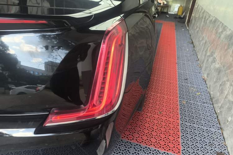 Used Cadillac XTS 2018 28T Elite Edition Right Rear Taillight