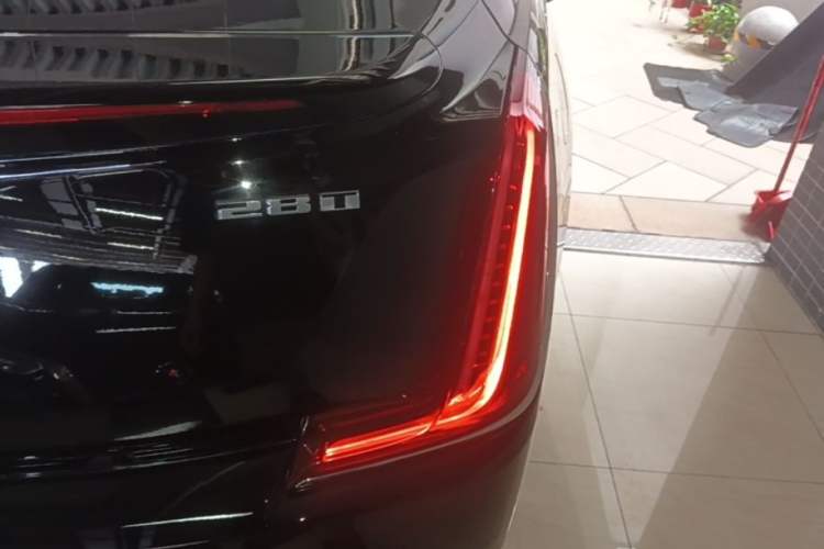 Used Cadillac XTS 2018 28T Elite Edition Right Rear Taillight