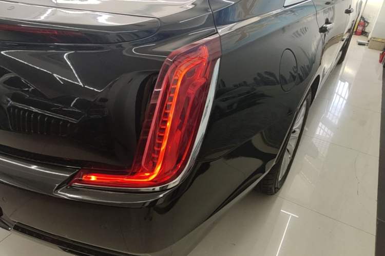 Used Cadillac XTS 2018 28T Tech Edition Right Rear Taillight
