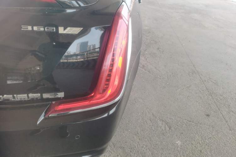 Used Cadillac XTS 2018 28T Elite Edition Right Rear Taillight
