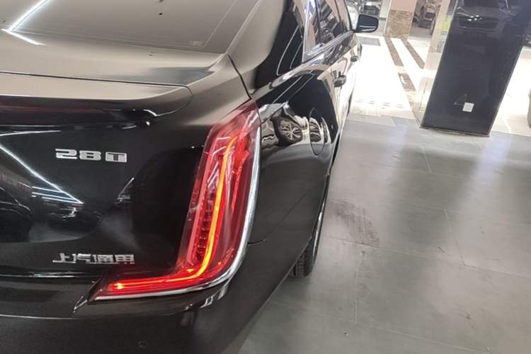 Used Cadillac XTS 2018 28T Elite Edition Right Rear Taillight