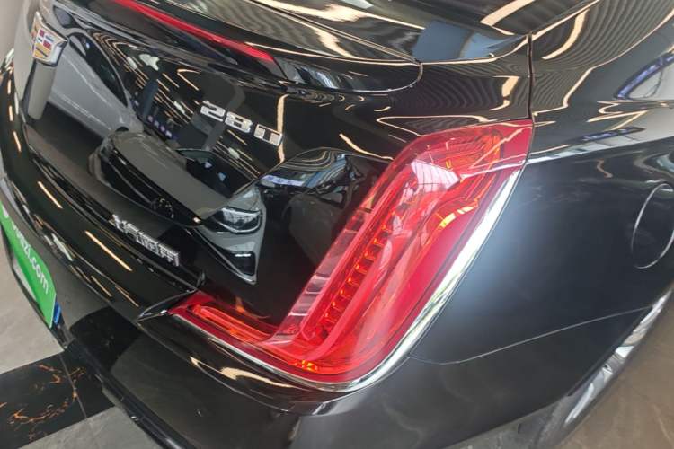 Used Cadillac XTS 2018 28T Tech Edition Right Rear Taillight