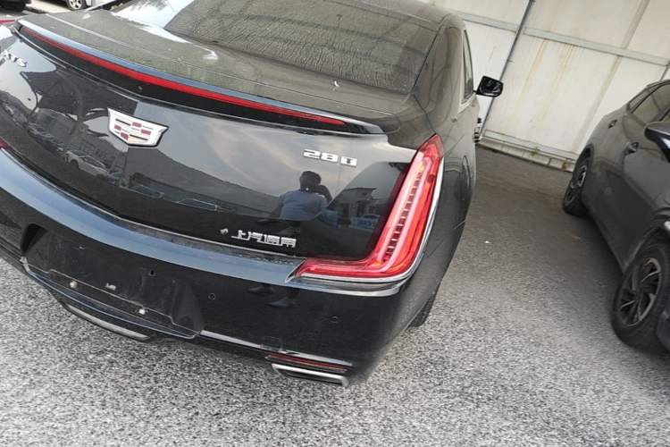 Used Cadillac XTS 2018 28T Tech Edition Right Rear Taillight