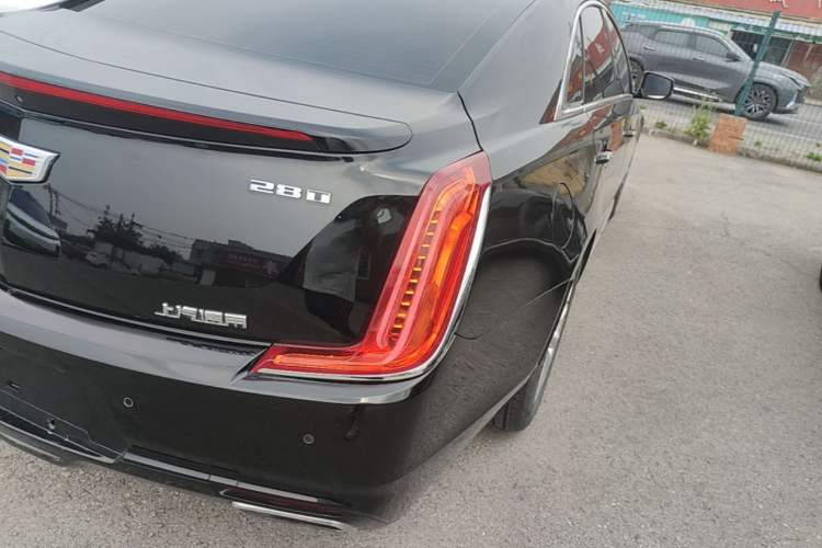 Used Cadillac XTS 2018 28T Elite Edition Right Rear Taillight