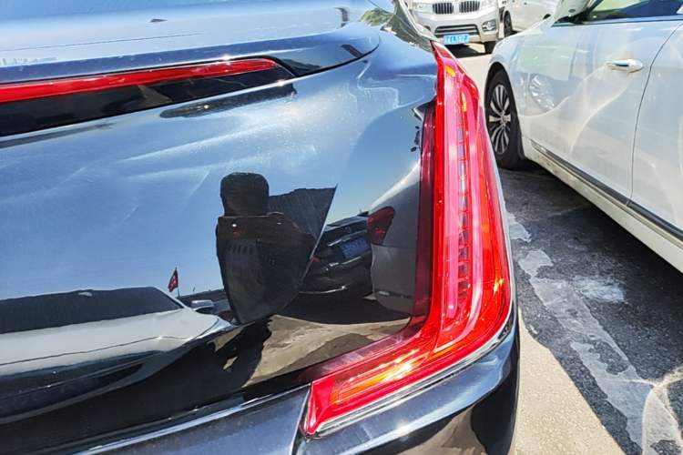 Used Cadillac XTS 2018 28T Elite Edition Right Rear Taillight