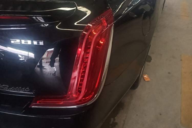 Used Cadillac XTS 2018 28T Tech Edition Right Rear Taillight
