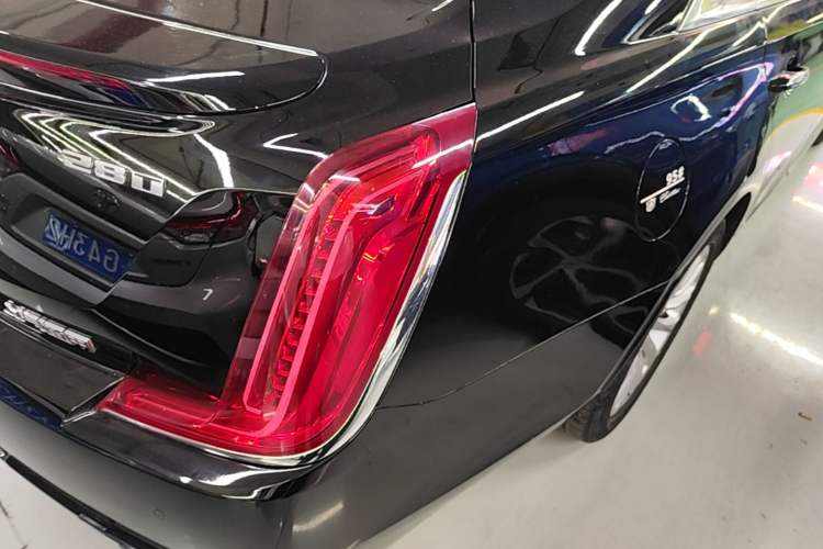 Used Cadillac XTS 2018 28T Elite Edition Right Rear Taillight