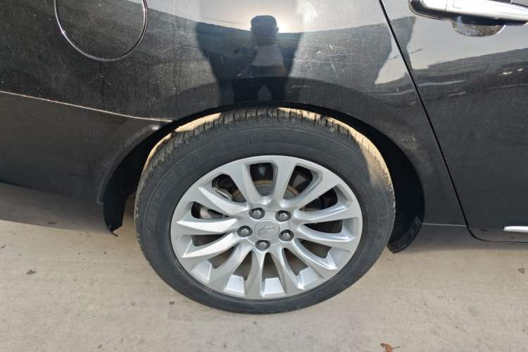 Used Cadillac XTS 2018 28T Tech Edition Right Rear Wheel Hub