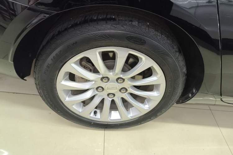 Used Cadillac XTS 2018 28T Tech Edition Right Rear Wheel Hub