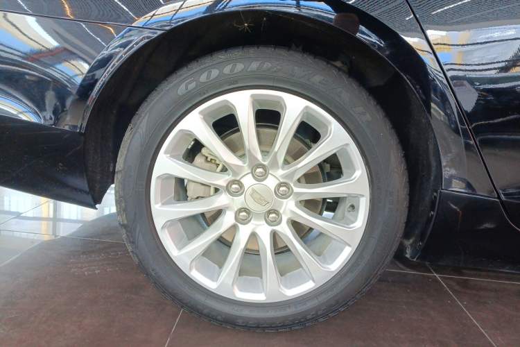 Used Cadillac XTS 2018 28T Tech Edition Right Rear Wheel Hub