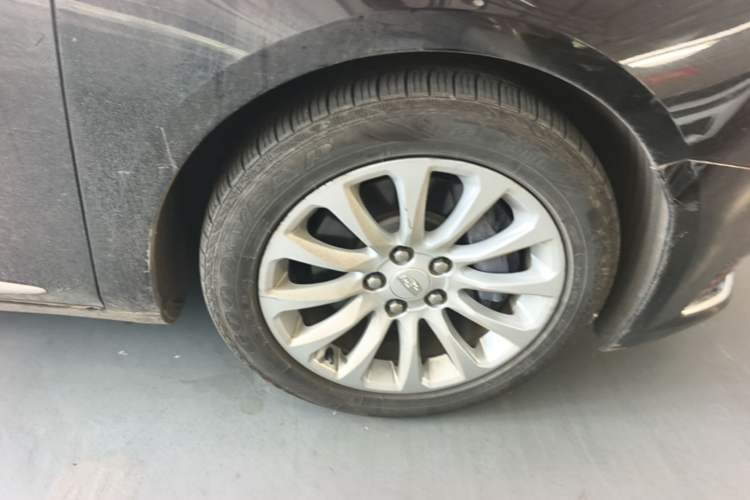 Used Cadillac XTS 2018 28T Tech Edition Right Rear Wheel Hub