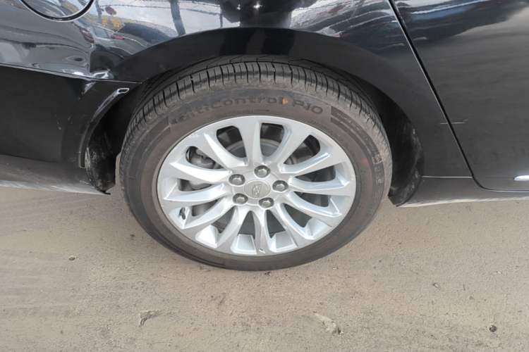 Used Cadillac XTS 2018 28T Elite Edition Right Rear Wheel Hub