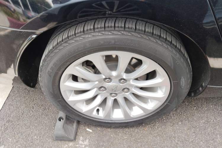Used Cadillac XTS 2018 28T Tech Edition Right Rear Wheel Hub