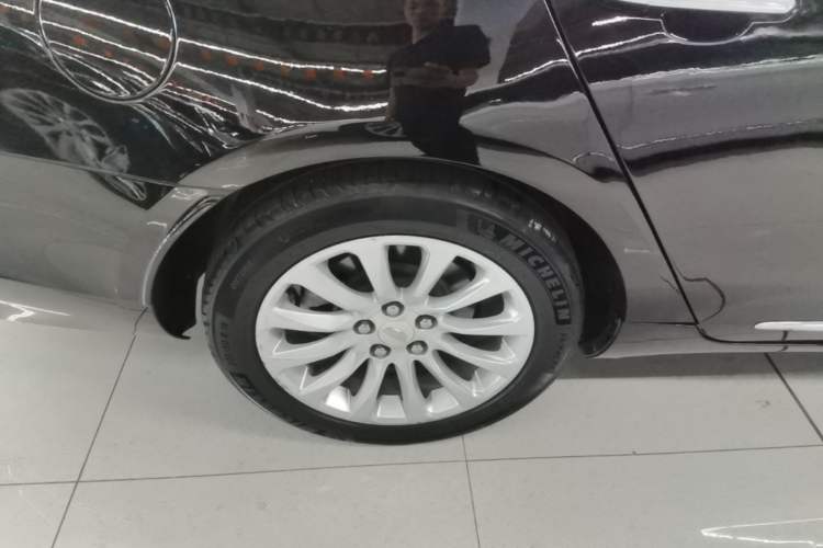 Used Cadillac XTS 2018 28T Elite Edition Right Rear Wheel Hub