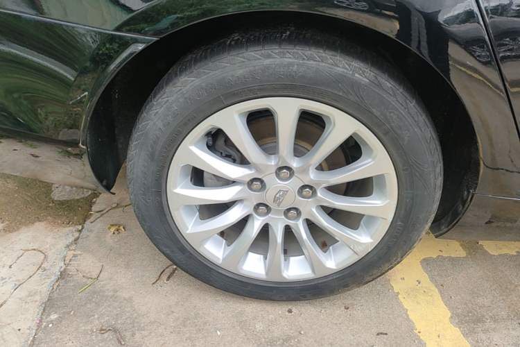 Used Cadillac XTS 2018 28T Elite Edition Right Rear Wheel Hub