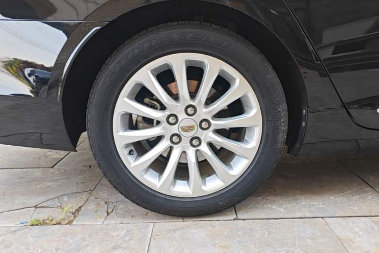 Used Cadillac XTS 2018 28T Tech Edition Right Rear Wheel Hub