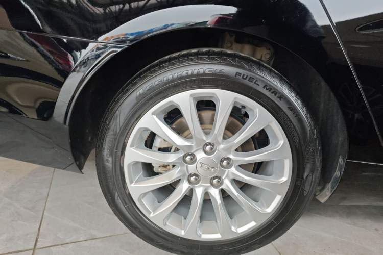 Used Cadillac XTS 2018 28T Tech Edition Right Rear Wheel Hub
