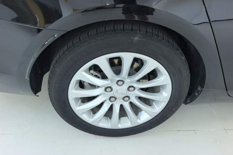 Used Cadillac XTS 2018 28T Tech Edition Right Rear Wheel Hub