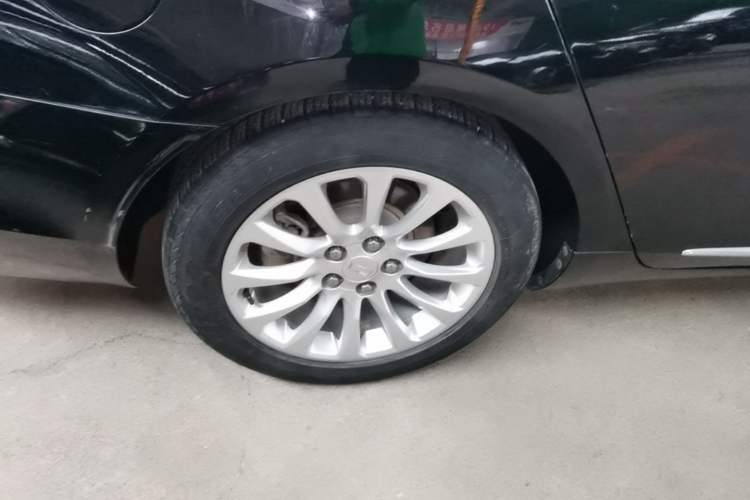 Used Cadillac XTS 2018 28T Elite Edition Right Rear Wheel Hub