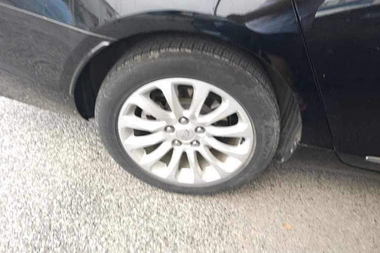 Used Cadillac XTS 2018 28T Tech Edition Right Rear Wheel Hub