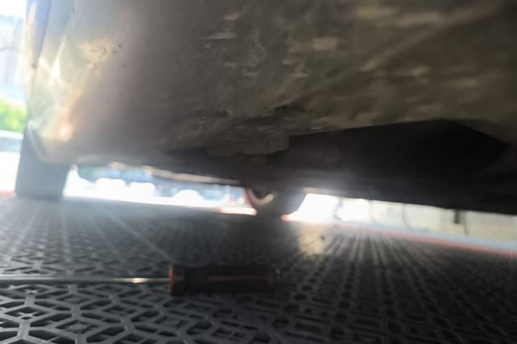 Used Cadillac XTS 2018 28T Elite Edition Right Side Sill