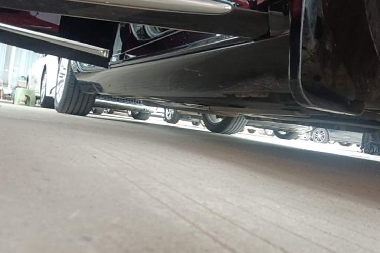 Used Cadillac XTS 2018 28T Tech Edition Right Side Sill
