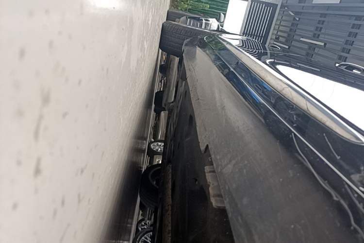 Used Cadillac XTS 2018 28T Tech Edition Right Side Sill