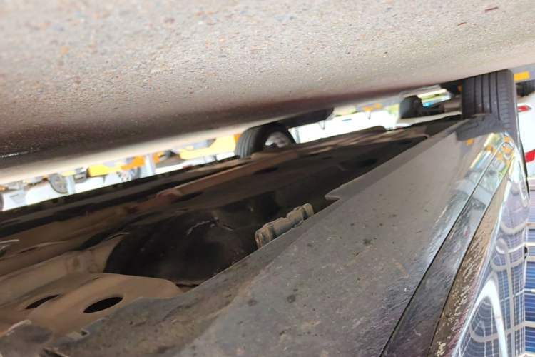 Used Cadillac XTS 2018 28T Elite Edition Right Side Sill