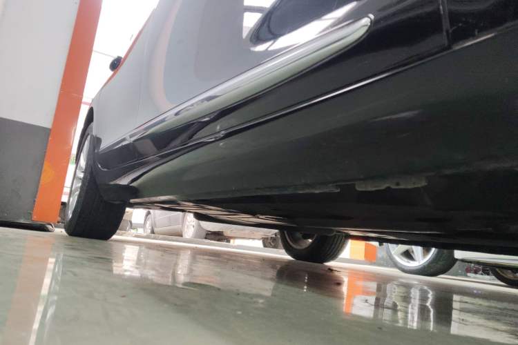 Used Cadillac XTS 2018 28T Tech Edition Right Side Sill