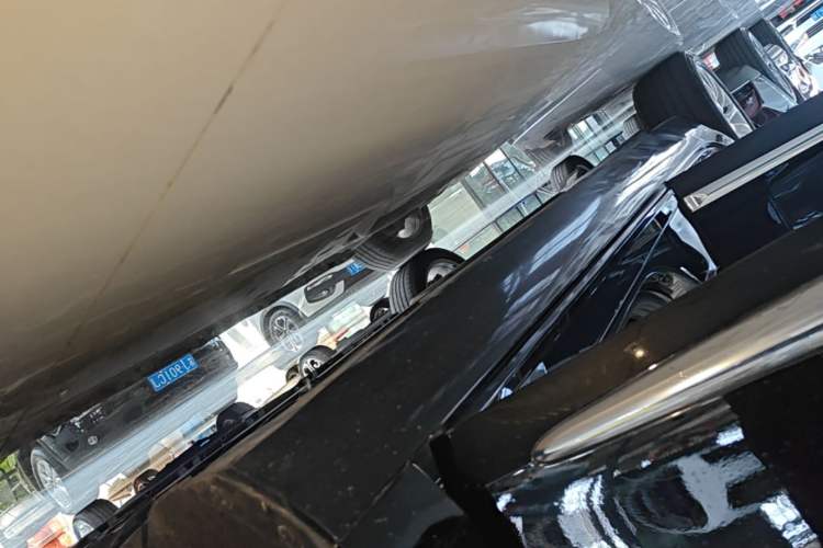 Used Cadillac XTS 2018 28T Tech Edition Right Side Sill
