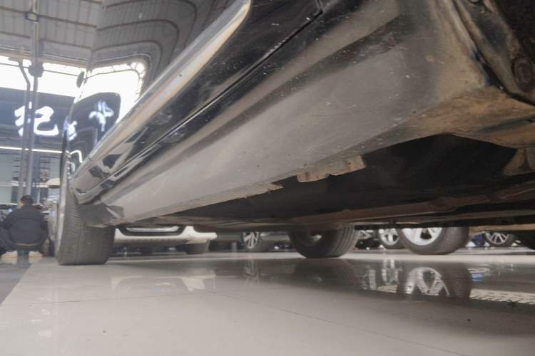 Used Cadillac XTS 2018 28T Tech Edition Right Side Sill