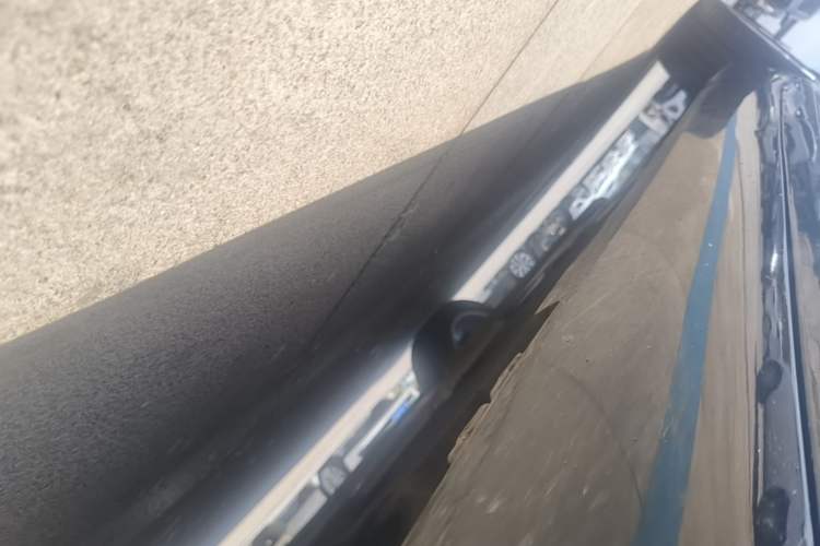 Used Cadillac XTS 2018 28T Elite Edition Right Side Sill