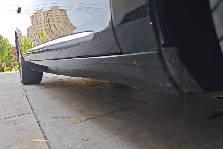 Used Cadillac XTS 2018 28T Tech Edition Right Side Sill