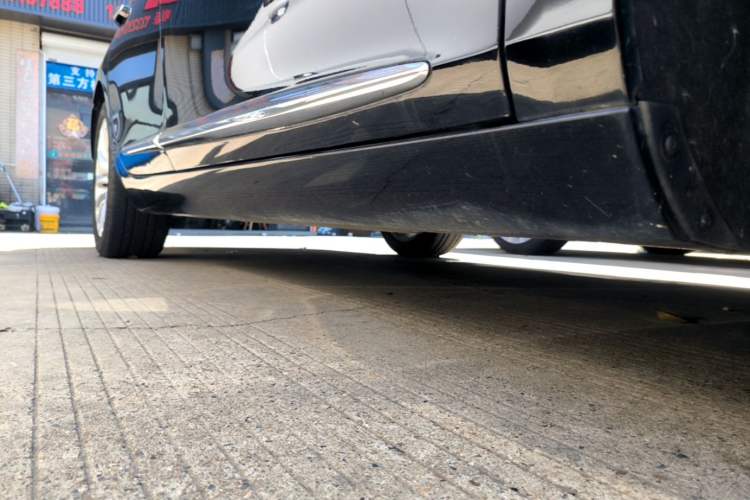 Used Cadillac XTS 2018 28T Tech Edition Right Side Sill
