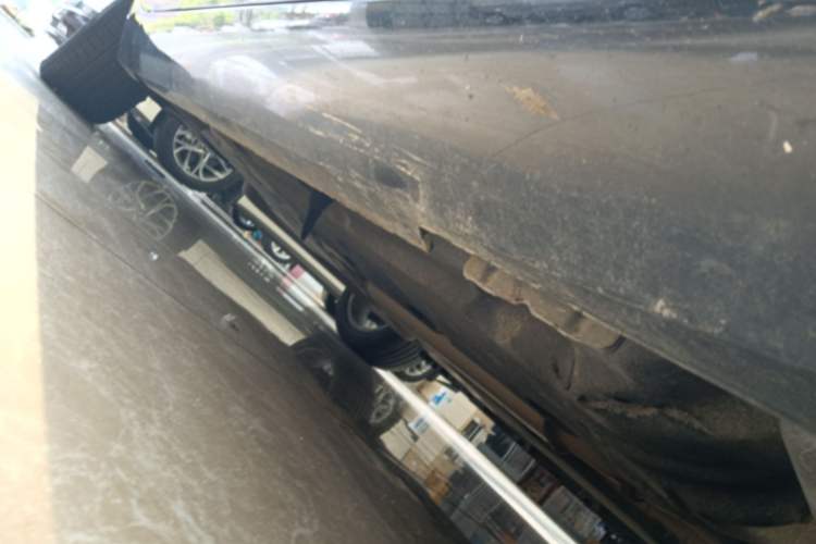 Used Cadillac XTS 2018 28T Elite Edition Right Side Sill