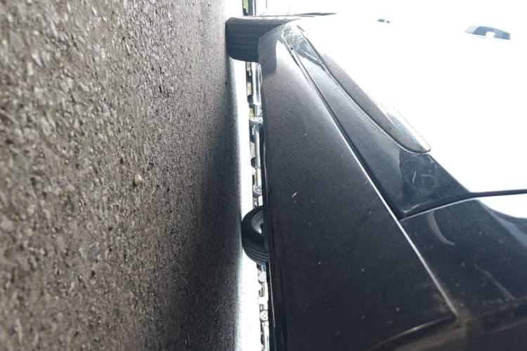 Used Cadillac XTS 2018 28T Tech Edition Right Side Sill