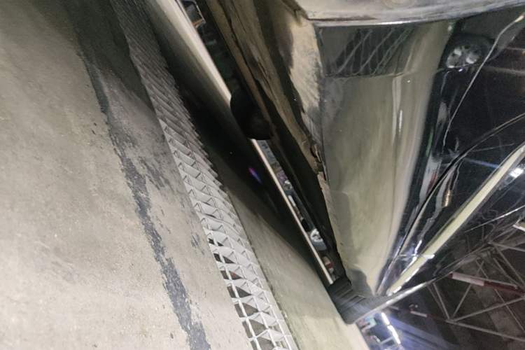 Used Cadillac XTS 2018 28T Elite Edition Right Side Sill